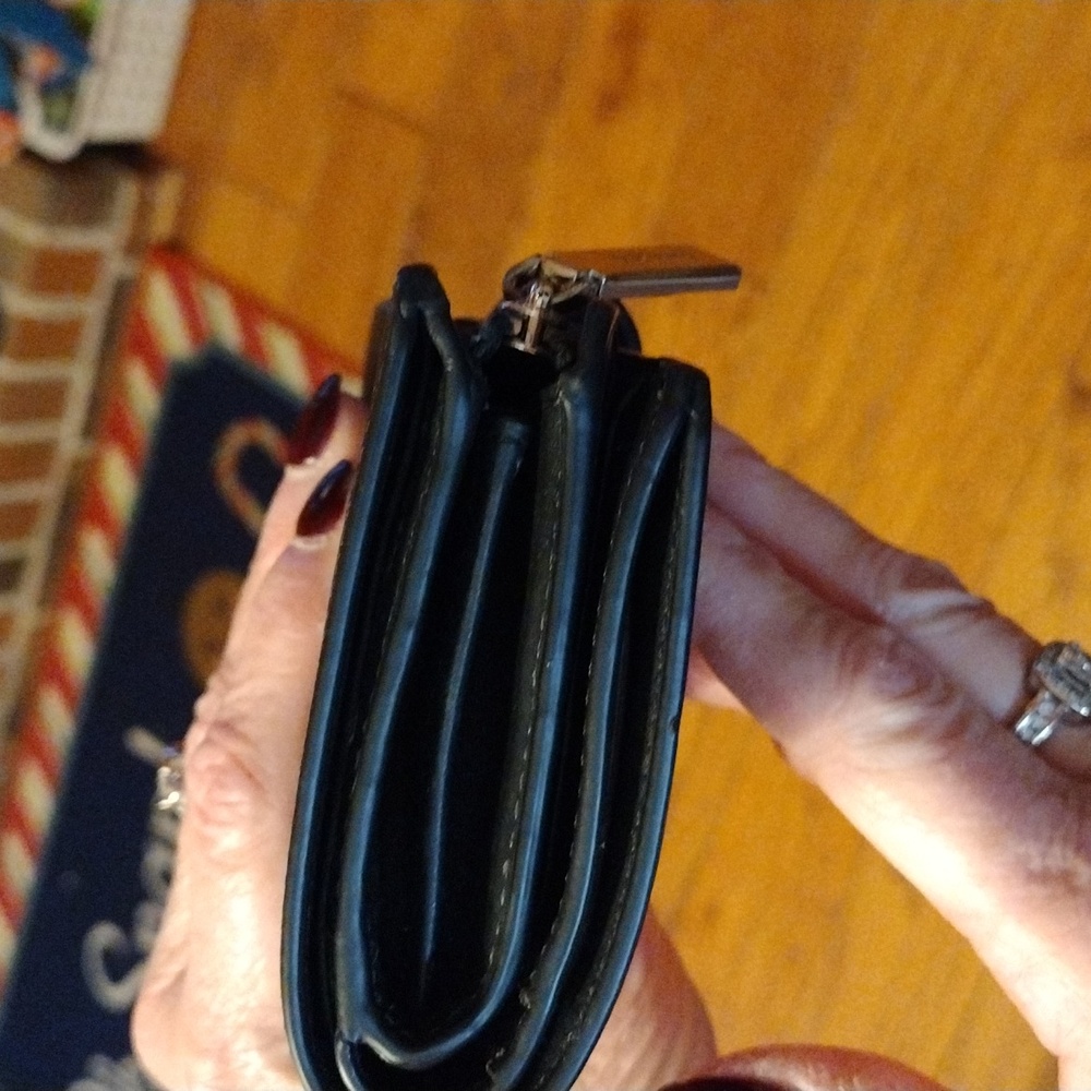 Kate Spade Black Leather Wallet with Gold Logo - Picture 10 of 10